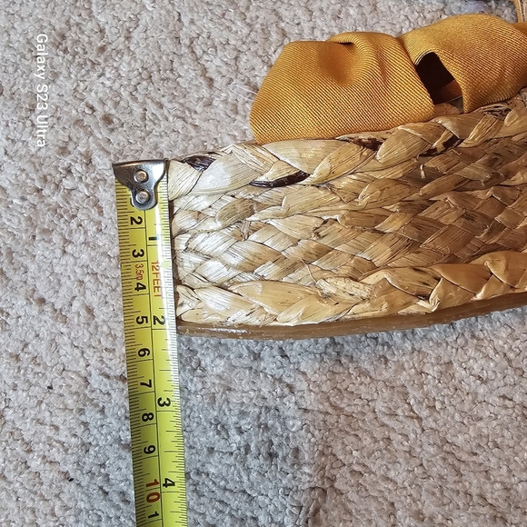 Buckled Wedge Platform Sandle size 6. - Picture 6 of 14